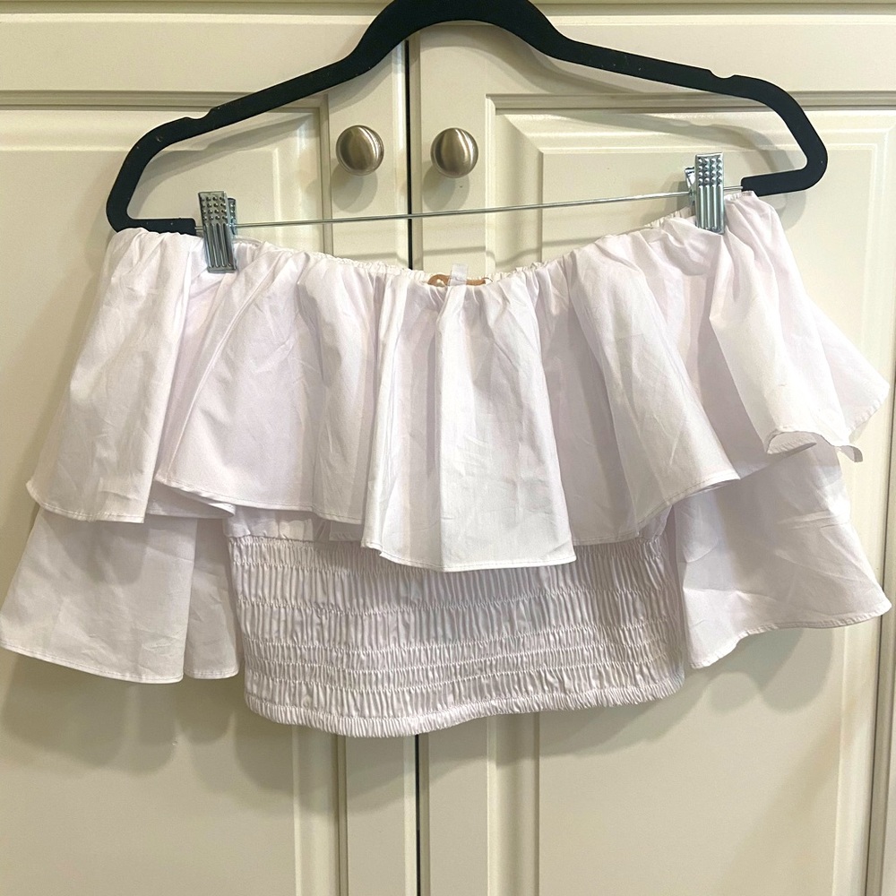 Brand: Olivaceous, boutique, cropped, off the shoulder, white top, size large